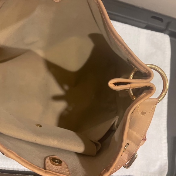 DISCONTINUED Galliera PM Authentic LV Hobo Monogram - Picture 8 of 11